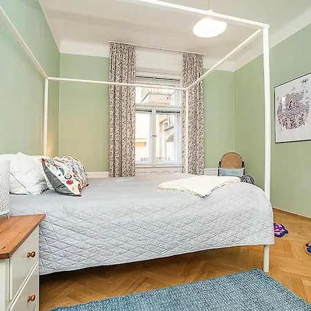 Lägenhet Playful 2-bedroom In The Center