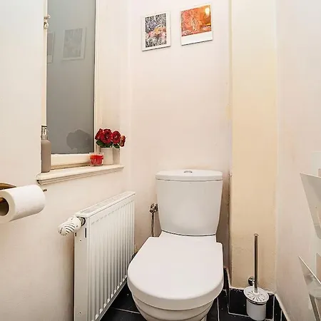 Playful 2-bedroom In The Center Lägenhet Prag